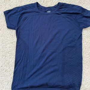 Athleta girl navy blue Power Up top. Size M, 8/10